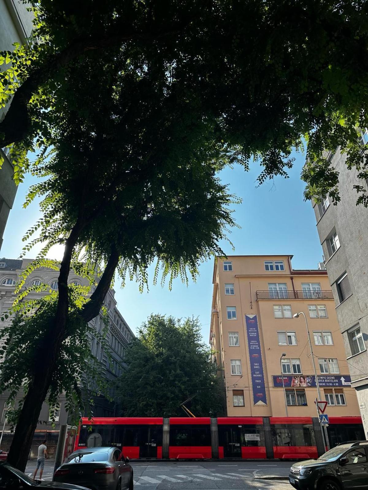 Urban Zenhouse No.2 - Breakfast Included Διαμέρισμα Μπρατισλάβα Εξωτερικό φωτογραφία